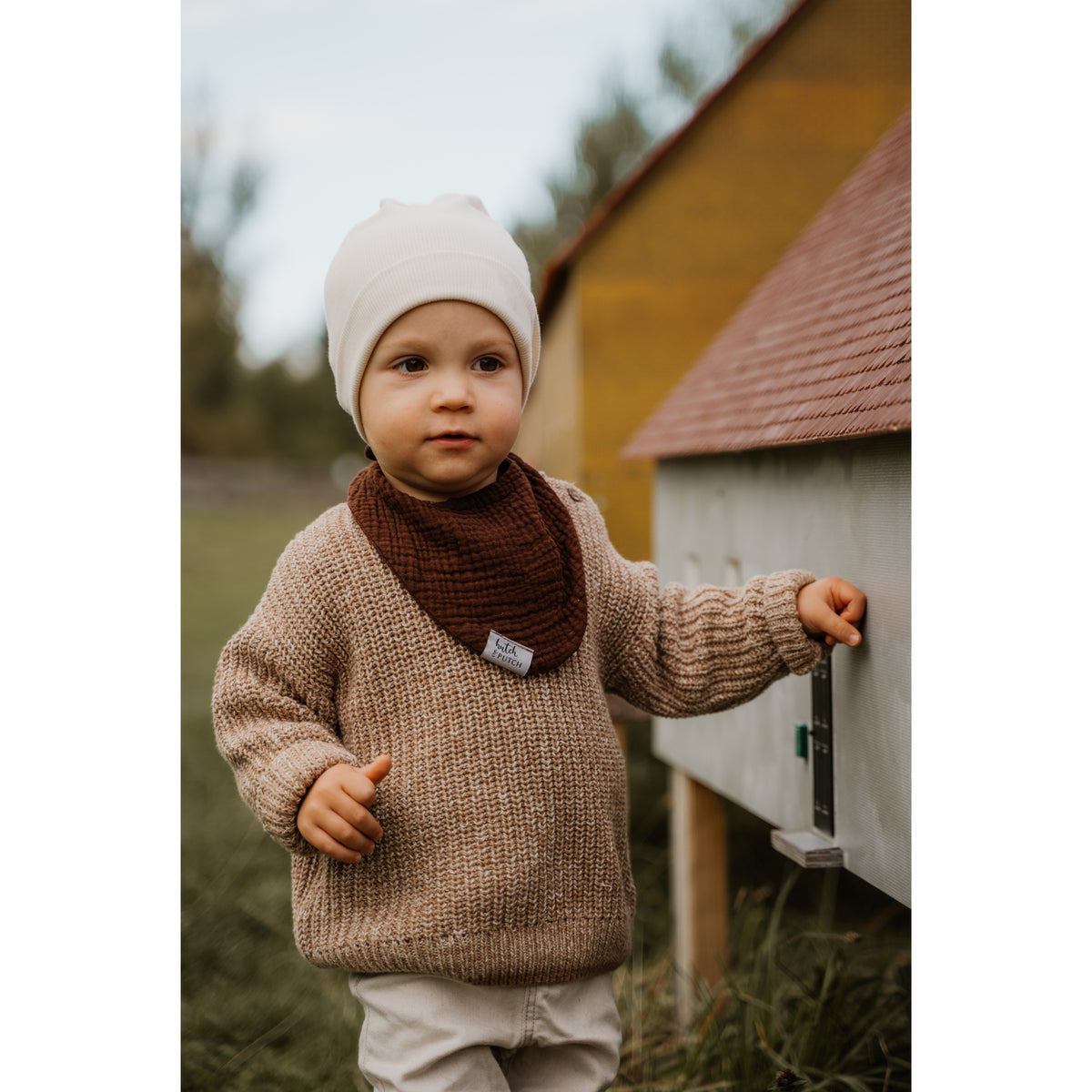 Muslin bib • Dark brown - hutch&putch GmbH