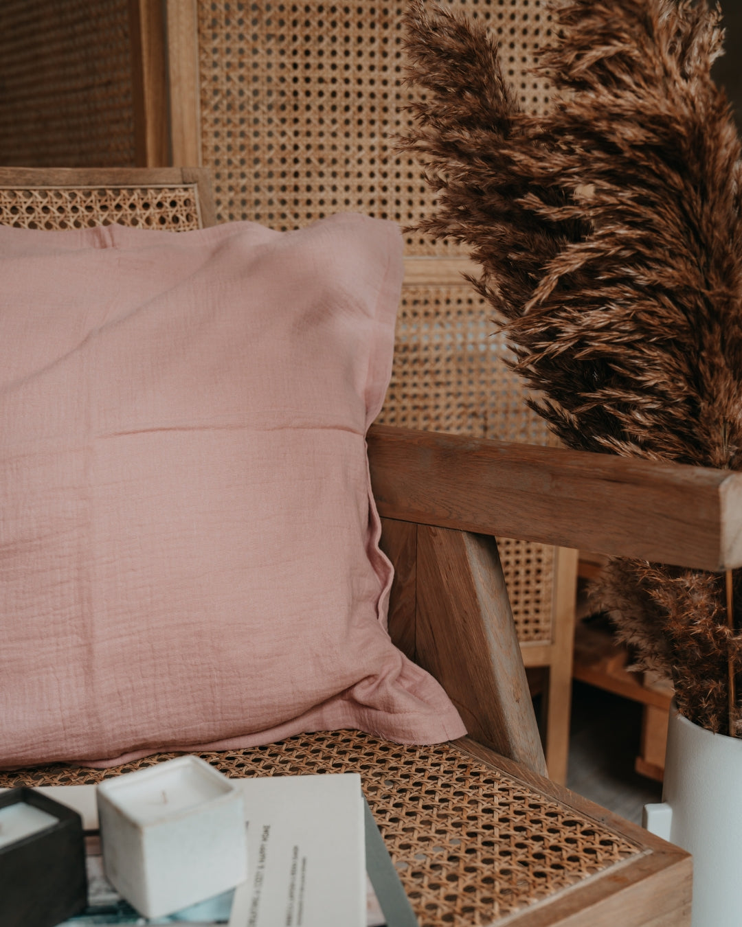 Musselin-Sofakissenbezug "Adela" • Blush - hutch&putch GmbH