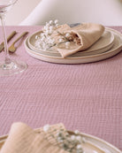Musselin-Tischdecke "Angelina" • Mauve - hutch&putch GmbH